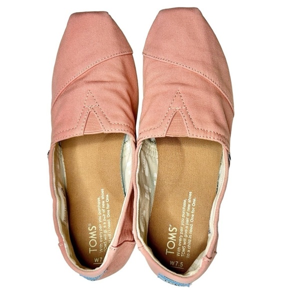TOMS Pink Canvas Flats. Size 7.5 - Picture 3 of 8